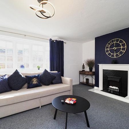 Home In Wellesbourne - Contractors - Families - Reduced Rates Buitenkant foto