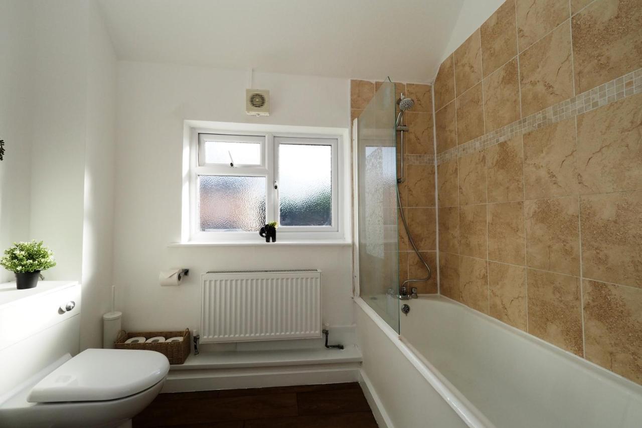 Home In Wellesbourne - Contractors - Families - Reduced Rates Buitenkant foto