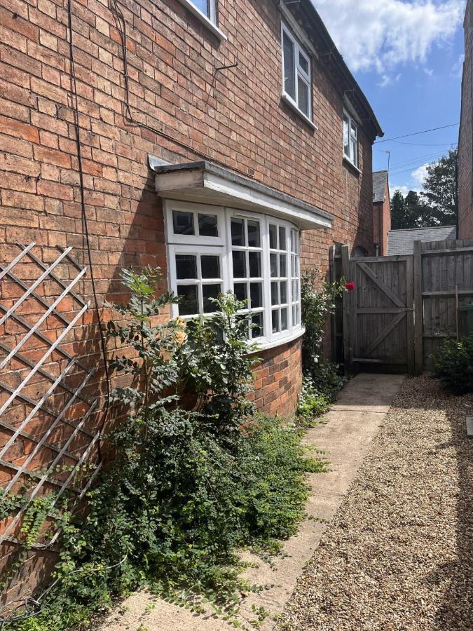 Home In Wellesbourne - Contractors - Families - Reduced Rates Buitenkant foto